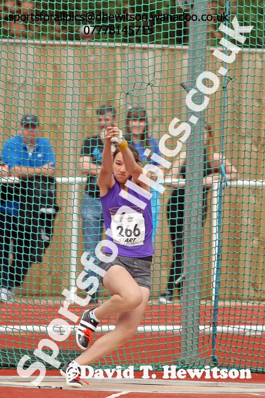 Girls under-15s hammer, Northern Under-13s, U-15s and 17s Championships. Photo: David T. Hewitson/Sports for All Pics